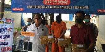 ​BNN Sidoarjo Uangkap Perdagangan Ganja 4 Kilogram