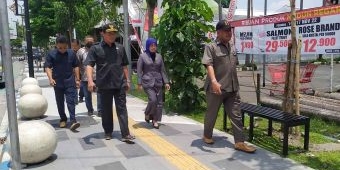 Komisi C DPRD Jombang Sidak Proyek Perbaikan Jalan Wahid Hasyim