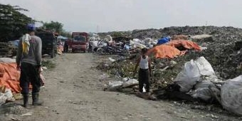 Pemkab Gresik Gagal Relokasi TPA Ngipik