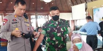 Polres Pamekasan dan Forkopimda Menggelar Gebyar Vaksinasi Booster