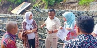 Penyelesaian Jalan Ambles di Km 226 Dengok Perbatasan Pacitan, Dipastikan Molor