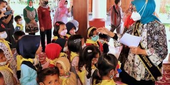 Terima Kunjungan Komunitas Playdate GMA, Ketua TP PKK Kota Pasuruan Sampaikan Pentingnya PAUD