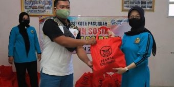 Perwosi Kota Pasuruan Salurkan Bantuan Sosial kepada Atlet Terdampak Covid-19