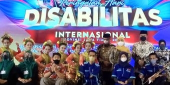 Peringati HDI di Madiun, Khofifah Minta Bank Jatim Bantu Pendanaan untuk Disabilitas Kreatif