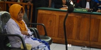 Nenek Asyani Divonis 1 Tahun Penjara, Majelis Hakim Ditantang Sumpah Pocong