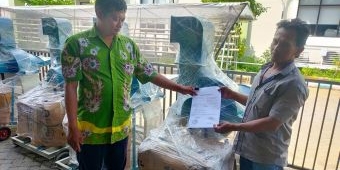 Tingkatkan Kualitas Serta Tambah Nilai Ekonomis, Disnakkeswan Berikan Bantuan Sarpras untuk Peternak