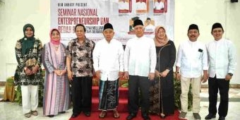 Penghasilan Istri Satu bulan Rp 2 Miliar, Kiai Miliarder Ini Waktu Mondok Makan Sisa Santri