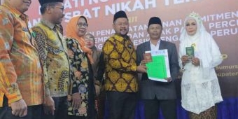 Bupati Gresik Ngunduh Mantu, Diikuti 77 Pasangan