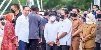 Dapat Bantuan Sembako dan Modal Usaha dari Jokowi, Emak-Emak di Surabaya Kecewa Tak Bisa Foto