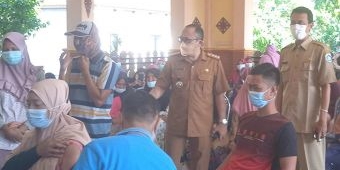 Vaksinasi Tahap 2, Camat Sarirejo Apresiasi Antusiasme Warga