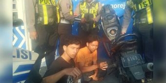 Simpan 17 Butir Pil Koplo, 2 Pemuda Diamankan Tim Turjawali Polrestabes Surabaya