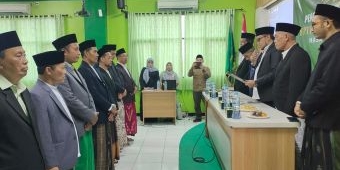 Pengurus dan Pengawas YPPTI Sunan Giri Lamongan Masa Bakti 2023-2028 Dilantik dan Dikukuhkan