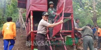 Aliran Sesat di Gunung Sukmo Ilang Jember Digerebek, 6 Gubuk Dibongkar, 6 Orang Diamankan