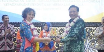 Akper Gresik Resmi Merger dengan Unair