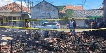 Diduga Korsleting Listrik, Gudang Penyimpanan Ikan di Sumenep Terbakar