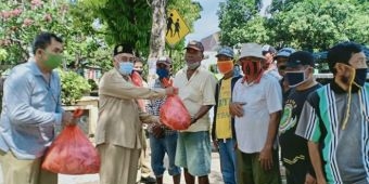 Kemenag Tuban Bagikan Daging Kurban di Hari Terakhir Tasyrik 