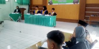 Kejari Trenggalek Gelar Peradilan Semu di MTsN I, Kepsek: Ini adalah Pendidikan yang Nyata