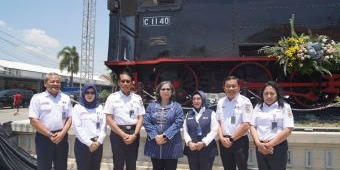 Dirut KAI Resmikan Monumen Loko Uap C1140 di Stasiun Kediri, Dalam Rangka HUT PT KAI ke-79