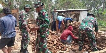 Satgas TMMD di Kediri Mulai Bongkar Rumah Tak Layak Huni