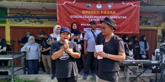 Sosialisasikan Pilkada 2024, KPU Jombang Gelar Grebeg Pasar