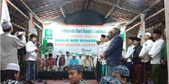 Khotib Marzuki Kukuhan Laskar Santri Kamal, Bangkalan