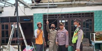 Akibat Hujan Disertai Angin Kencang, Puluhan Rumah di Waru Sidoarjo Alami Kerusakan