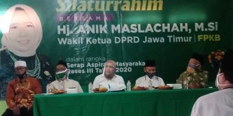 ​Warga Sidoarjo Titip Aspirasi Frontage Road Waru-Buduran ke Anik Maslachah