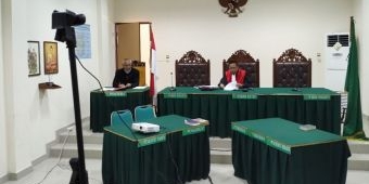 Sidang Perdana Gugatan Praperadilan Eks Pegawai PN Trenggalek