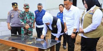 Relokasi Dampak Tanah Gerak di Ponorogo, Gubernur Khofifah Resmikan 56 Huntara