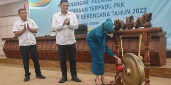 Mas Abu dan Bunda Fey Canangkan Pelaksanaan Pembinaan Terpadu PKK Sehat Lestari Berencana 2022