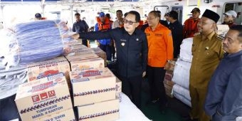 Lepas Bantuan Pemprov Jatim ke Pulau Bawean, Adhy Karyono Pastikan 2 Hal ini