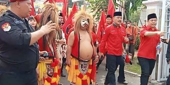 PDIP Sidoarjo Daftarkan Bacaleg ke KPU, Siap Menangkan Ganjar Jadi Presiden