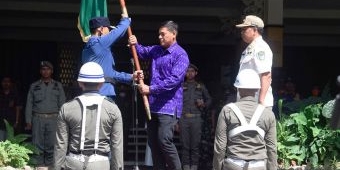 Wali Kota Kediri Terima Pataka Jer Basuki Mawa Beya, untuk Diberangkatkan Menuju Kabupaten Blitar