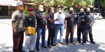 Pertanyakan Dugaan Kejanggalan Reklamasi Laut, Sejumlah LSM Datangi Kantor DLH dan Perizinan Jatim