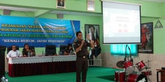 Kejari Kota Kediri Gelar Giat Jaksa Masuk Sekolah di SMA Katolik Santo Agustinus