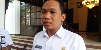 Diduga Lakukan Pungli Dalam Mutasi, Bupati Lumajang Copot Kepala BKD