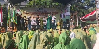 Khofifah Hadiri Peringatan Maulid Nabi dan Pelantikan Muslimat NU Tuban