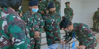 ​Pangarmada II Dampingi Pangdam V/Brawijaya Lepas Satgas Pamtas Yonif Mekanis 516/CY ke Papua