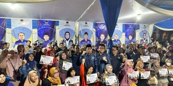 NasDem Sidoarjo Serahkan Ratusan Beasiswa PIP Jalur Aspirasi