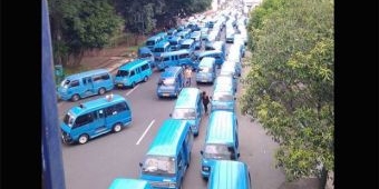 Dampak Mogok Massal Sopir Mikrolet di Malang, Jantung Kota Macet Parah