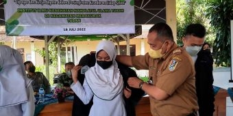 Jalani KKN Tematik, Ratusan Mahasiswa IIKNU Tuban Diminta Fokus Tangani Stunting dan ODF