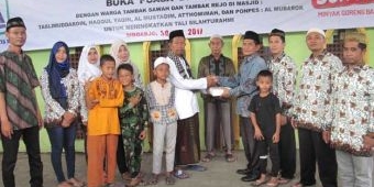 Pererat Silaturahim, Megasurya Mas Bukber dengan Warga Dua Desa