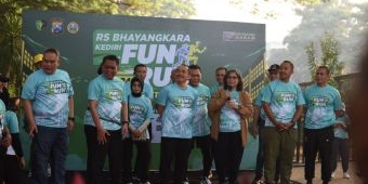 Pj Wali Kota Kediri dan Kapusdokkes Polri Lepas RS Bhayangkara Fun Run 2024