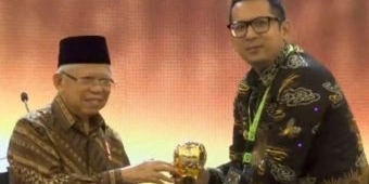 Termasuk Pj Wali Kota Mojokerto, Wapres Berikan Penghargaan UHC Awards pada 493 Kepala Daerah