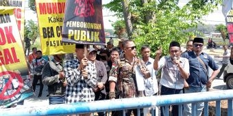 Gelar Aksi, APL Minta KPK Usut Harta Kekayaan Pejabat Bea Cukai Pasuruan