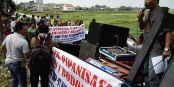 Warga Kedanyang Demo Tolak Proyek Pipa Pertamina Gas