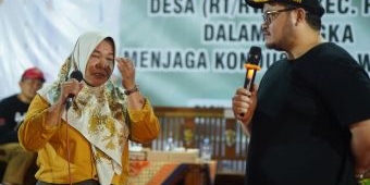 Ketua RT di Kediri Menangis di Depan Bupati Dhito, Mengapa?