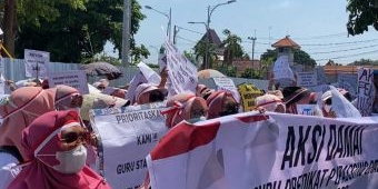 Demo Kantor Pemkab dan DPRD, Ratusan Guru di Tuban Minta Diangkat PPPK