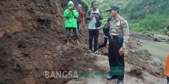 Dua Penambang Pasir Tradisional di Ngawi Tewas Tertimbun Longsor