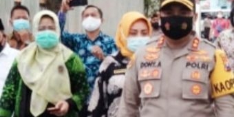 Respons Demo Tolak UU Cipta Kerja, Ini Janji Ketua DPRD Mojokerto Kepada Massa